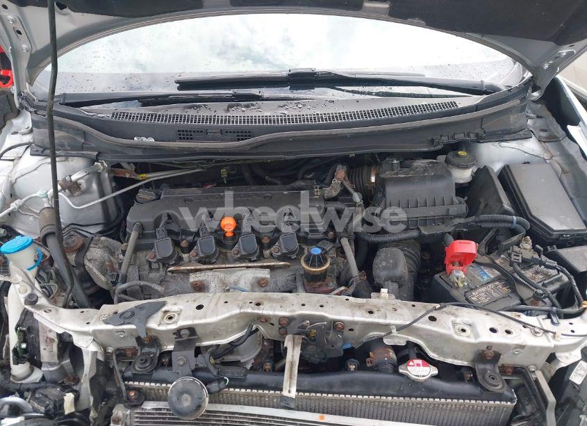 Photo 10 of 2015 Honda Civic LX (VIN 19XFB2F54FE111833)