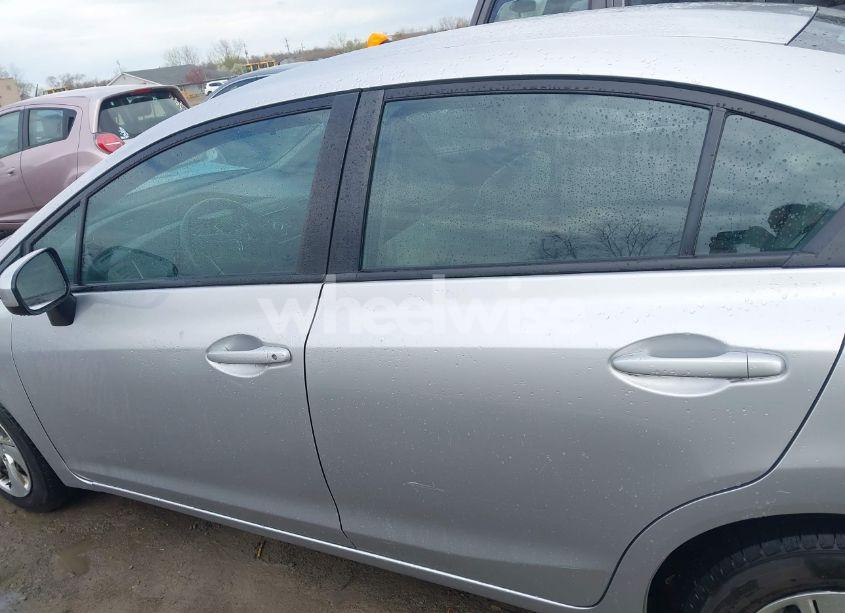 Photo 14 of 2015 Honda Civic LX (VIN 19XFB2F54FE111833)