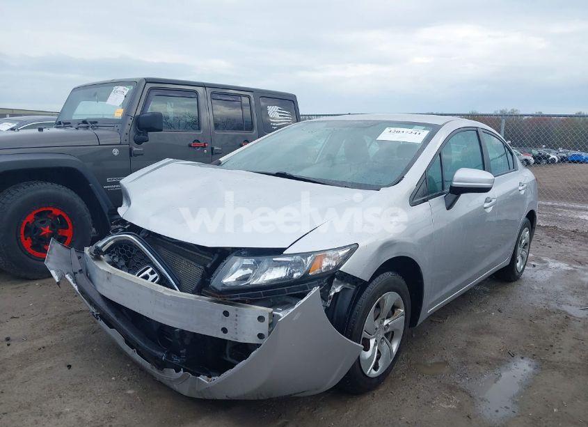 Photo 2 of 2015 Honda Civic LX (VIN 19XFB2F54FE111833)
