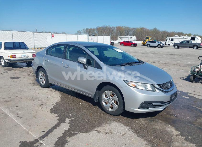 2015 Honda Civic LX (VIN 19XFB2F54FE116093) main photo