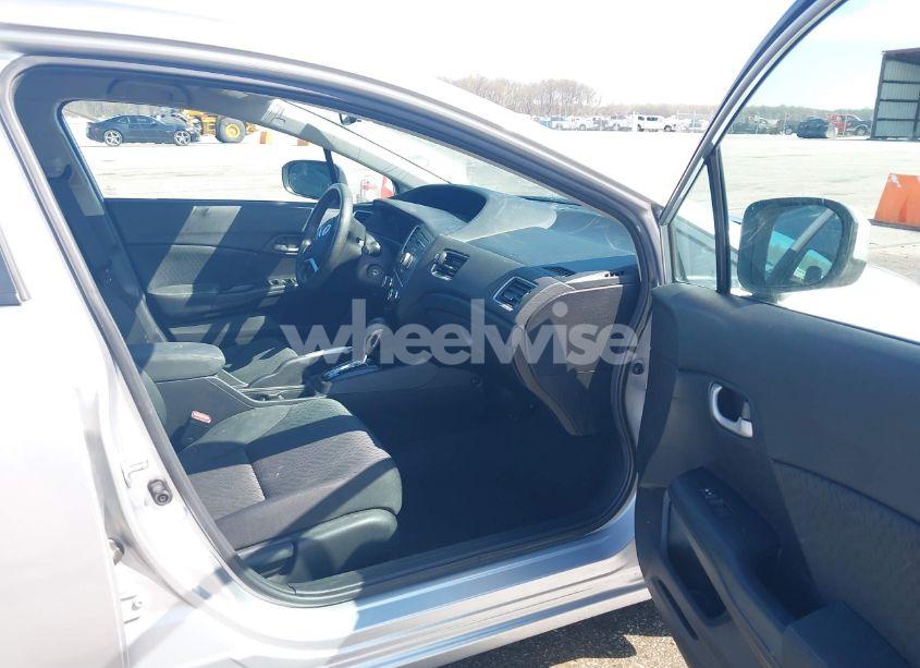 Photo 5 of 2015 Honda Civic LX (VIN 19XFB2F54FE116093)