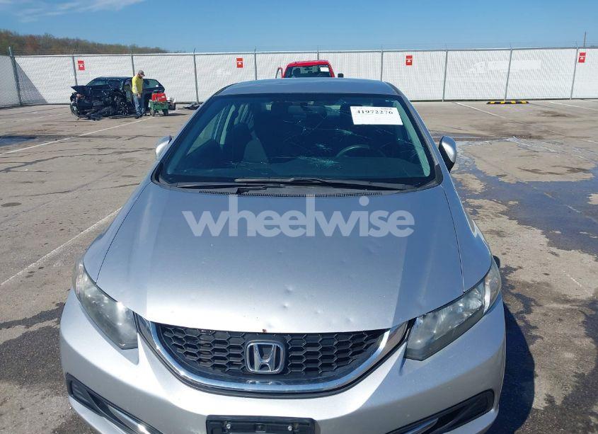 Photo 6 of 2015 Honda Civic LX (VIN 19XFB2F54FE116093)