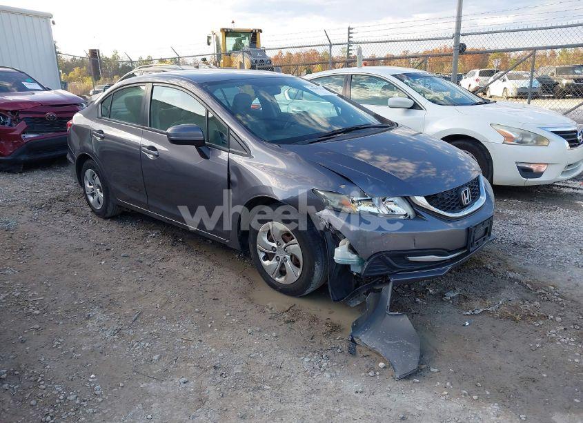 2015 Honda Civic LX (VIN 19XFB2F54FE121018) main photo