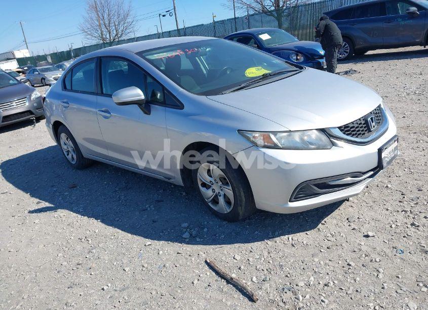 2015 Honda Civic LX (VIN 19XFB2F54FE255091) main photo