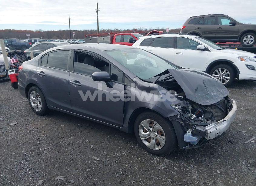 2015 Honda Civic LX (VIN 19XFB2F54FE701370) main photo