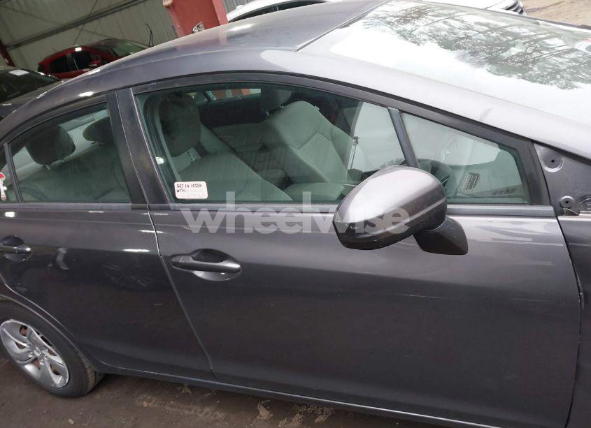 Photo 13 of 2015 Honda Civic LX (VIN 19XFB2F54FE706357)