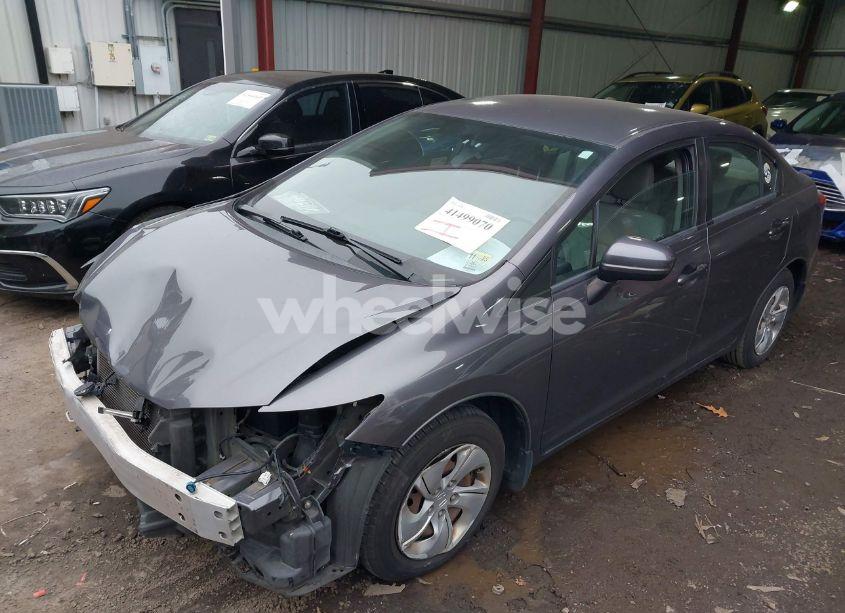 Photo 2 of 2015 Honda Civic LX (VIN 19XFB2F54FE706357)