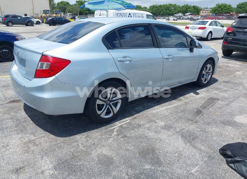 Photo 4 of 2012 Honda Civic LX (VIN 19XFB2F55CE028603)