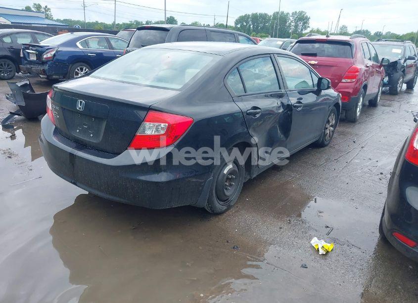 Photo 4 of 2012 Honda Civic LX (VIN 19XFB2F55CE034028)