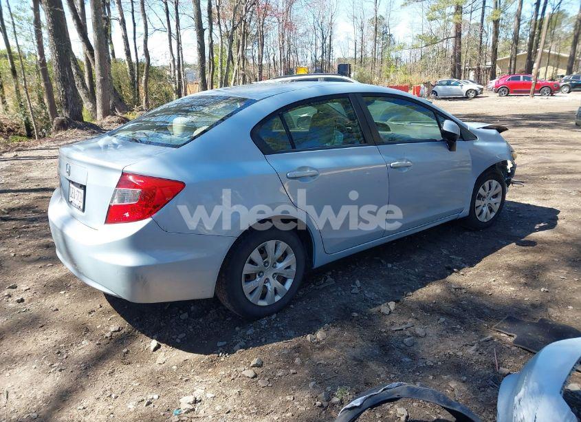 Photo 4 of 2012 Honda Civic LX (VIN 19XFB2F55CE080037)