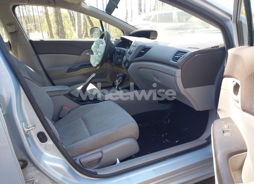 Photo 5 of 2012 Honda Civic LX (VIN 19XFB2F55CE080037)