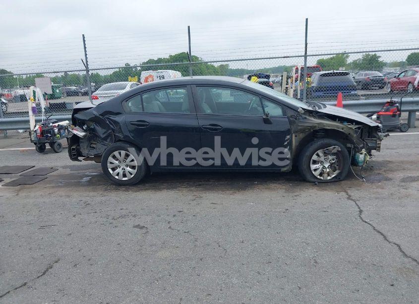 Photo 13 of 2012 Honda Civic LX (VIN 19XFB2F55CE107821)