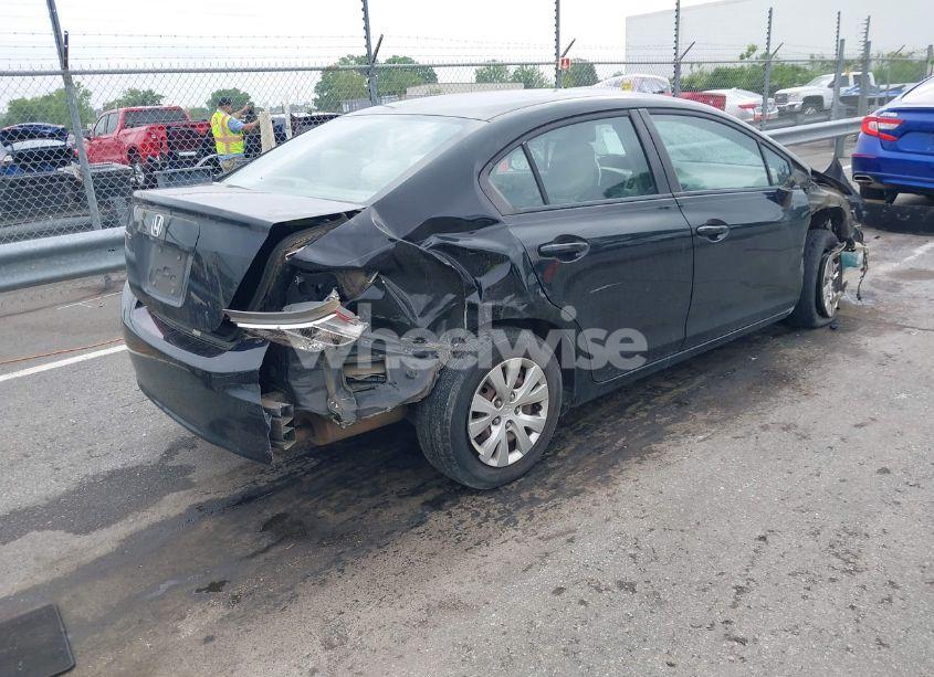 Photo 4 of 2012 Honda Civic LX (VIN 19XFB2F55CE107821)