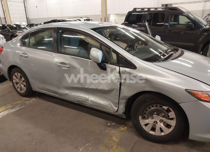 Photo 6 of 2012 Honda Civic SDN LX (VIN 19XFB2F55CE321269)