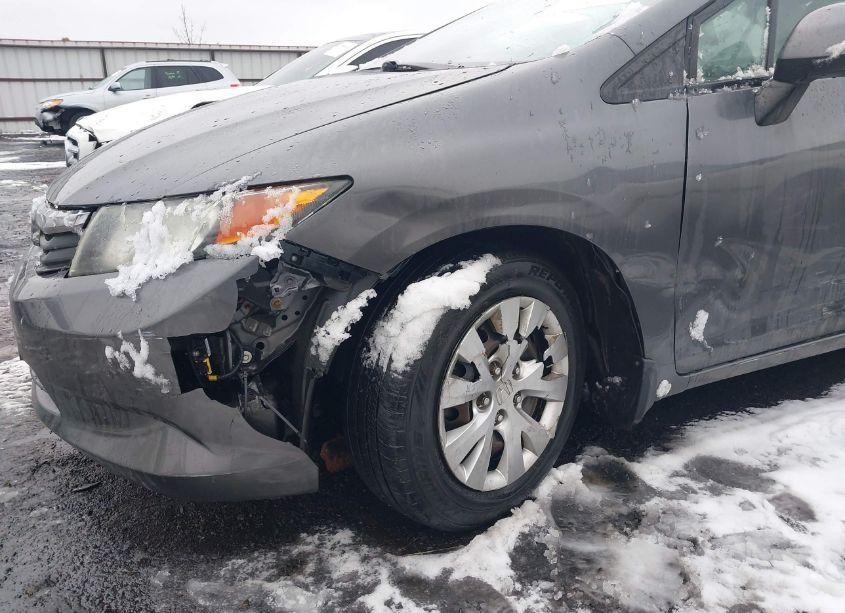 Photo 6 of 2012 Honda Civic SDN LX (VIN 19XFB2F55CE348987)