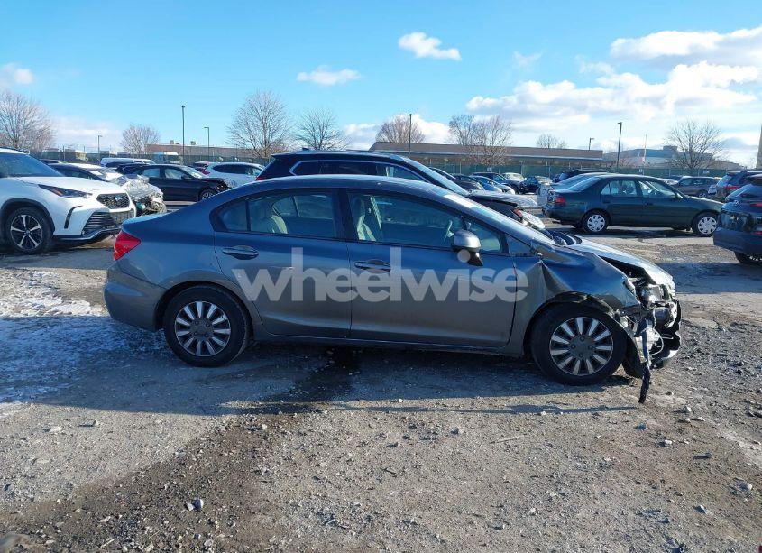 Photo 13 of 2012 Honda Civic SDN LX (VIN 19XFB2F55CE351694)