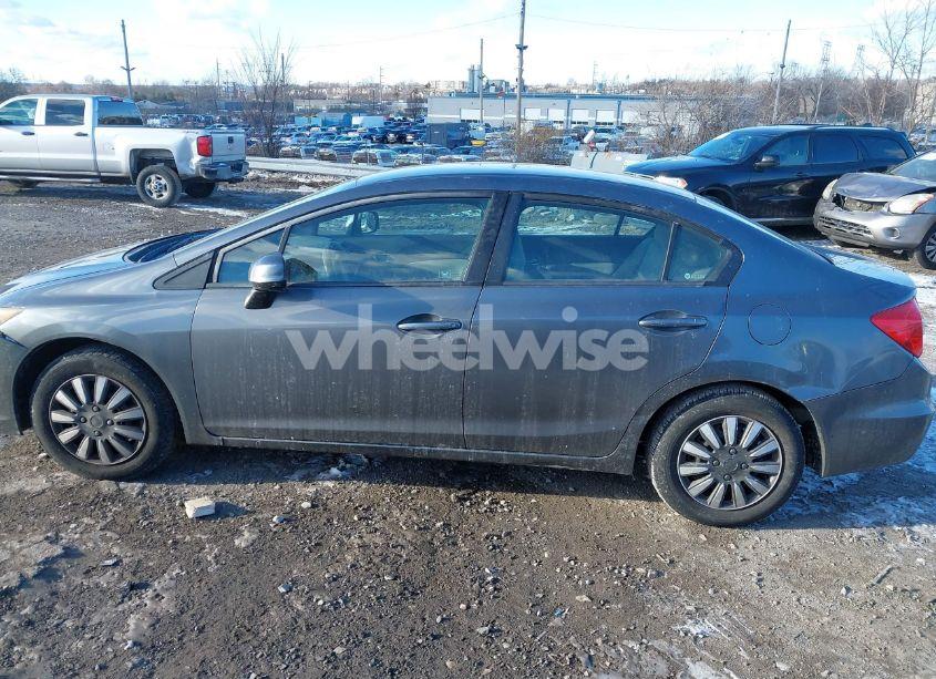Photo 14 of 2012 Honda Civic SDN LX (VIN 19XFB2F55CE351694)