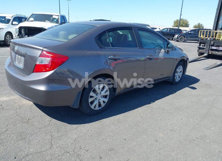 Photo 4 of 2012 Honda Civic LX (VIN 19XFB2F55CE356068)