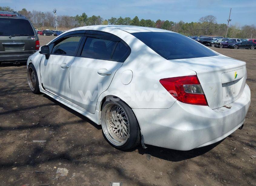 Photo 3 of 2012 Honda Civic LX (VIN 19XFB2F55CE365305)