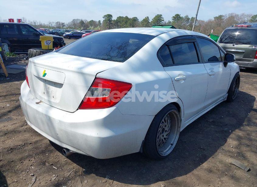 Photo 4 of 2012 Honda Civic LX (VIN 19XFB2F55CE365305)