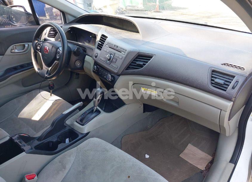 Photo 5 of 2012 Honda Civic LX (VIN 19XFB2F55CE365305)