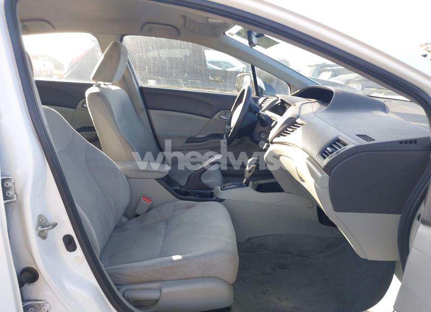 Photo 5 of 2012 Honda Civic SDN LX (VIN 19XFB2F55CE370598)