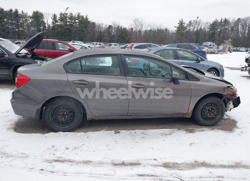 Photo 13 of 2012 Honda Civic SDN LX (VIN 19XFB2F55CE392617)