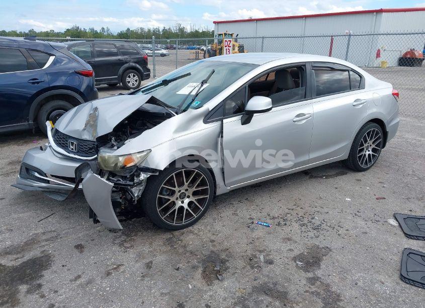 Photo 2 of 2013 Honda Civic LX (VIN 19XFB2F55DE004674)