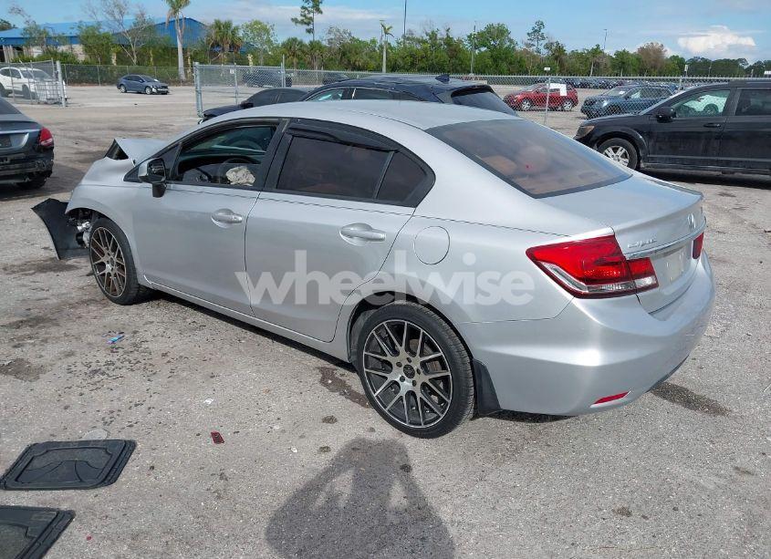 Photo 3 of 2013 Honda Civic LX (VIN 19XFB2F55DE004674)