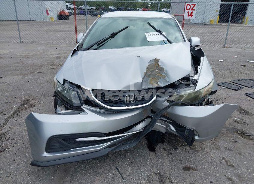 Photo 6 of 2013 Honda Civic LX (VIN 19XFB2F55DE004674)