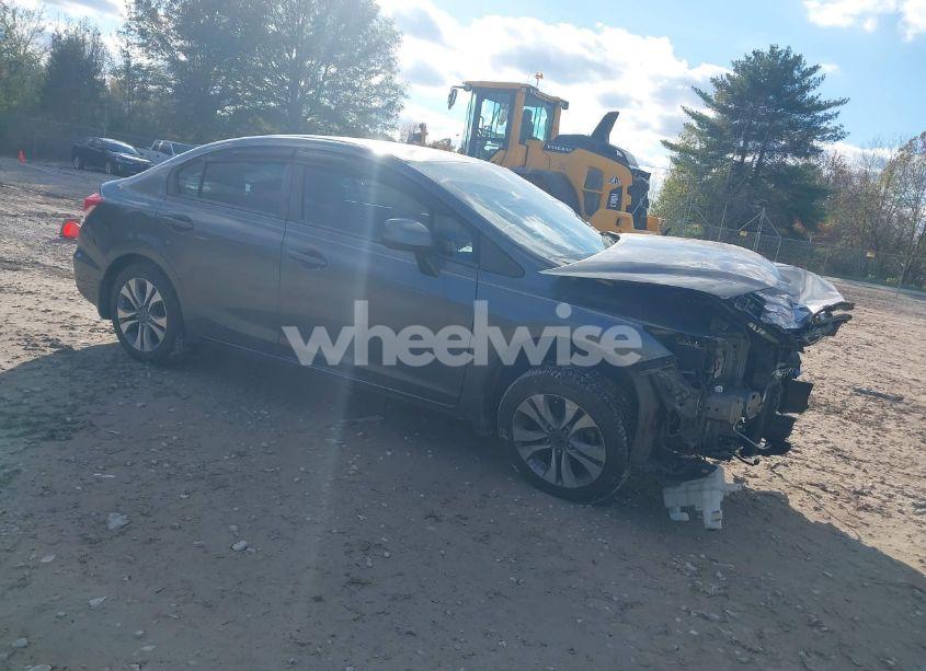 2013 Honda Civic LX (VIN 19XFB2F55DE015173) main photo