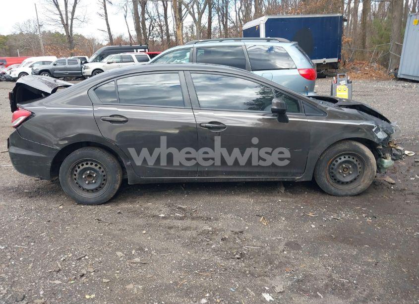 Photo 13 of 2013 Honda Civic LX (VIN 19XFB2F55DE020552)