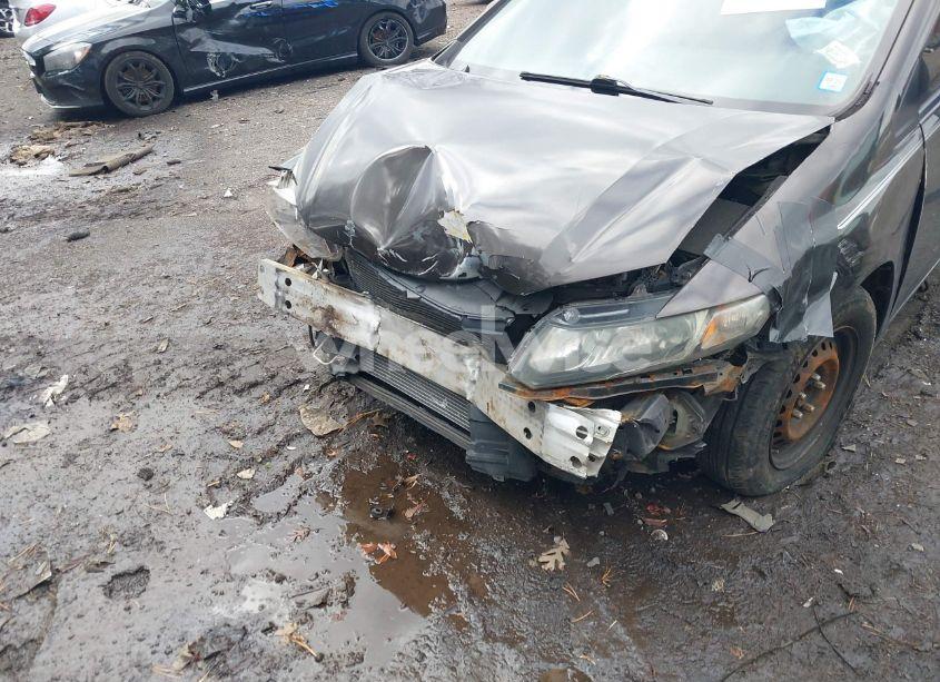 Photo 6 of 2013 Honda Civic LX (VIN 19XFB2F55DE020552)