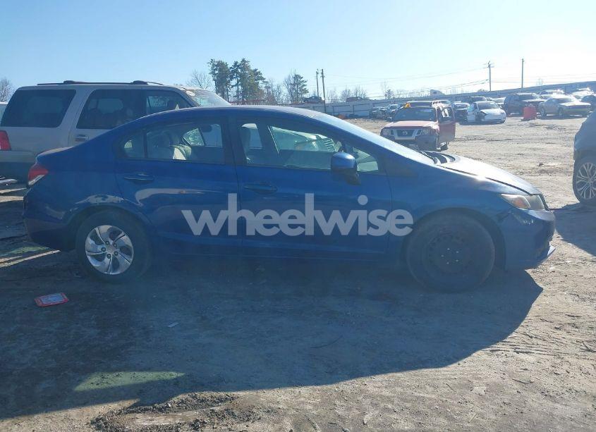 Photo 13 of 2013 Honda Civic LX (VIN 19XFB2F55DE030465)