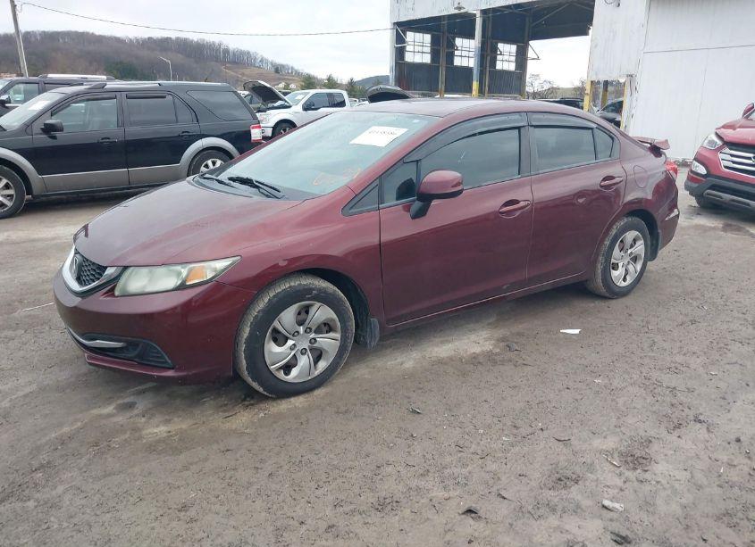 Photo 2 of 2013 Honda Civic LX (VIN 19XFB2F55DE076829)