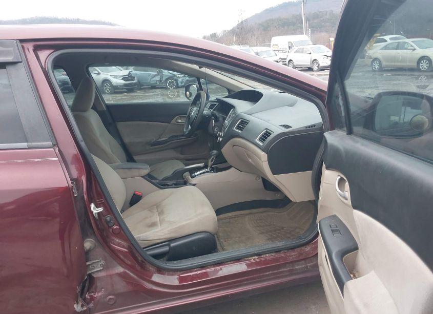 Photo 5 of 2013 Honda Civic LX (VIN 19XFB2F55DE076829)