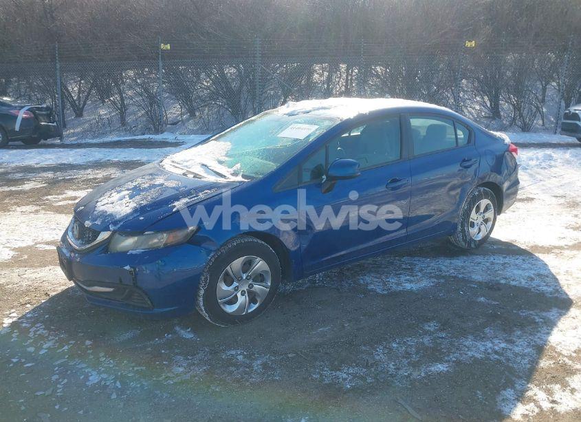 Photo 2 of 2013 Honda Civic LX (VIN 19XFB2F55DE078077)