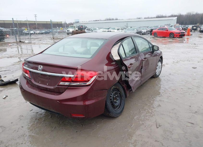 Photo 4 of 2013 Honda Civic LX (VIN 19XFB2F55DE083926)