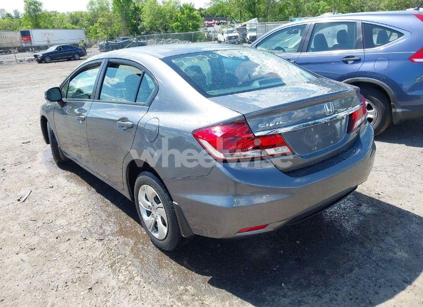 Photo 3 of 2013 Honda Civic LX (VIN 19XFB2F55DE092870)