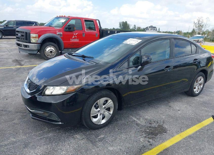 Photo 2 of 2013 Honda Civic LX (VIN 19XFB2F55DE205006)
