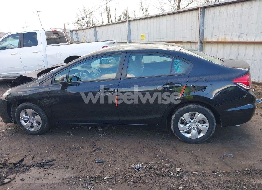 Photo 14 of 2013 Honda Civic LX (VIN 19XFB2F55DE217317)