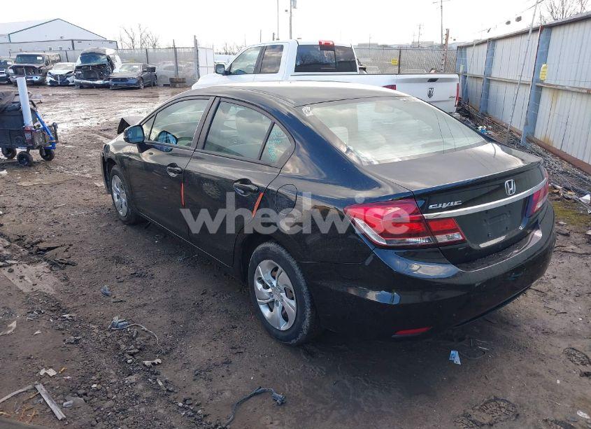 Photo 3 of 2013 Honda Civic LX (VIN 19XFB2F55DE217317)