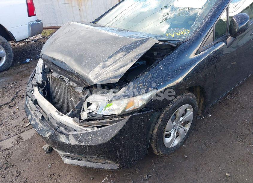 Photo 6 of 2013 Honda Civic LX (VIN 19XFB2F55DE217317)