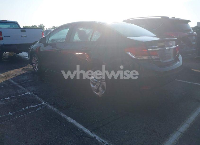 Photo 3 of 2013 Honda Civic LX (VIN 19XFB2F55DE219729)