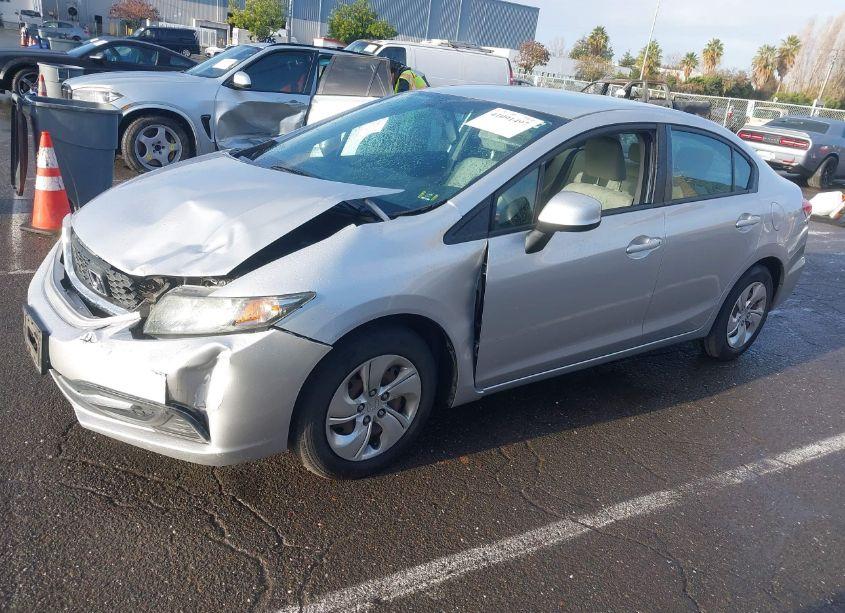 Photo 2 of 2013 Honda Civic LX (VIN 19XFB2F55DE224347)