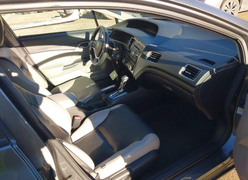 Photo 5 of 2013 Honda Civic LX (VIN 19XFB2F55DE257803)