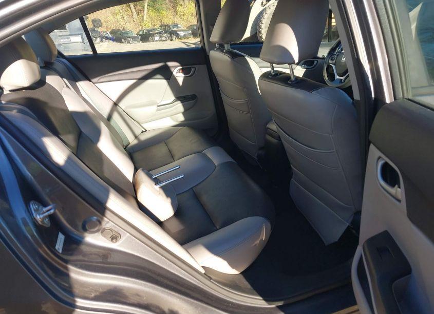 Photo 8 of 2013 Honda Civic LX (VIN 19XFB2F55DE257803)