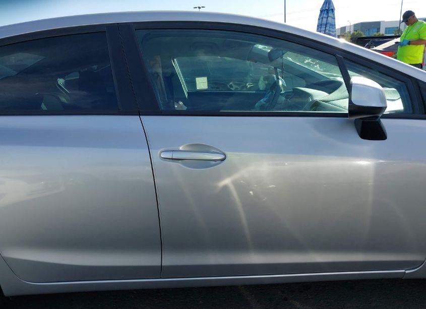 Photo 13 of 2013 Honda Civic LX (VIN 19XFB2F55DE271880)