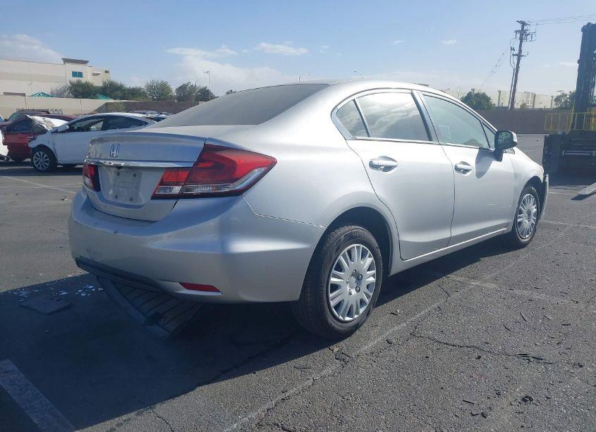 Photo 4 of 2013 Honda Civic LX (VIN 19XFB2F55DE271880)