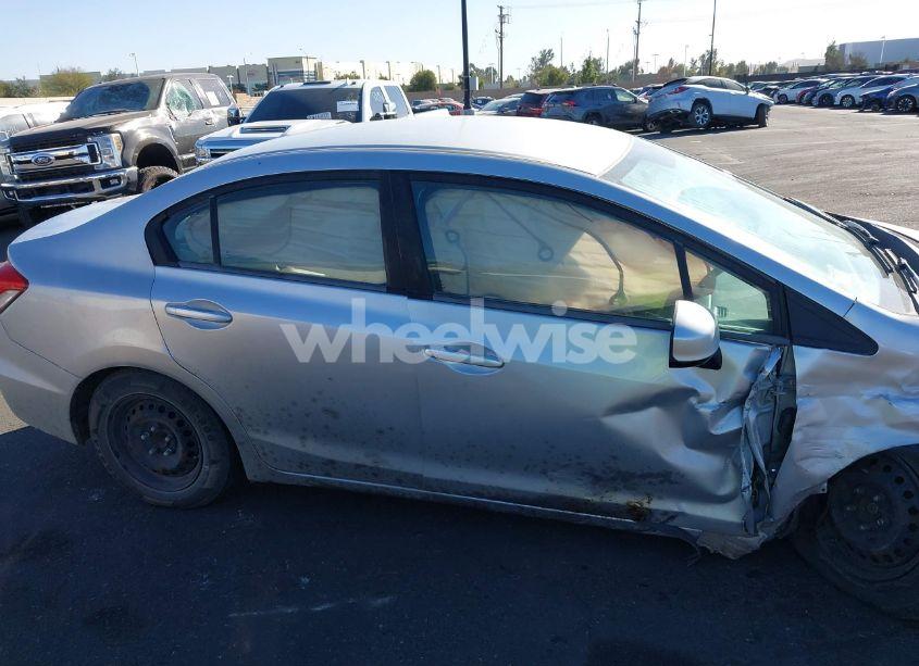 Photo 13 of 2013 Honda Civic LX (VIN 19XFB2F55DE273418)